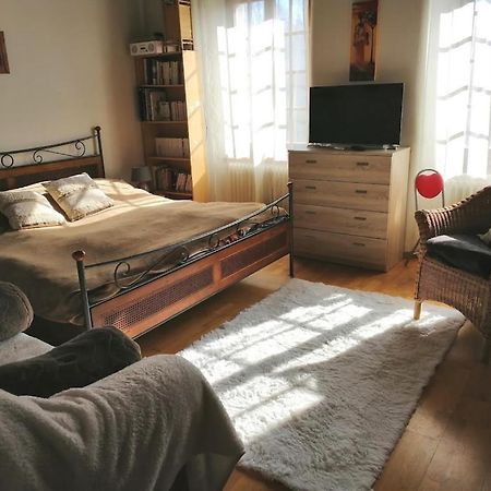 Chambres D'Hotes Chez Pierrot Et Flo Vugelles-La Mothe Ngoại thất bức ảnh