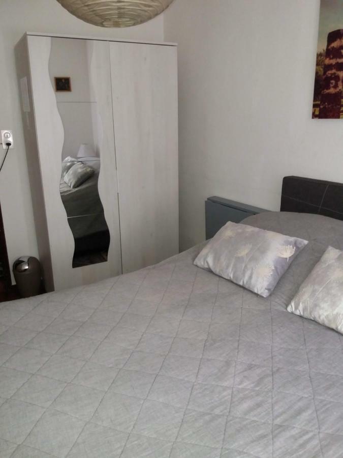 Chambres D'Hotes Chez Pierrot Et Flo Vugelles-La Mothe Ngoại thất bức ảnh